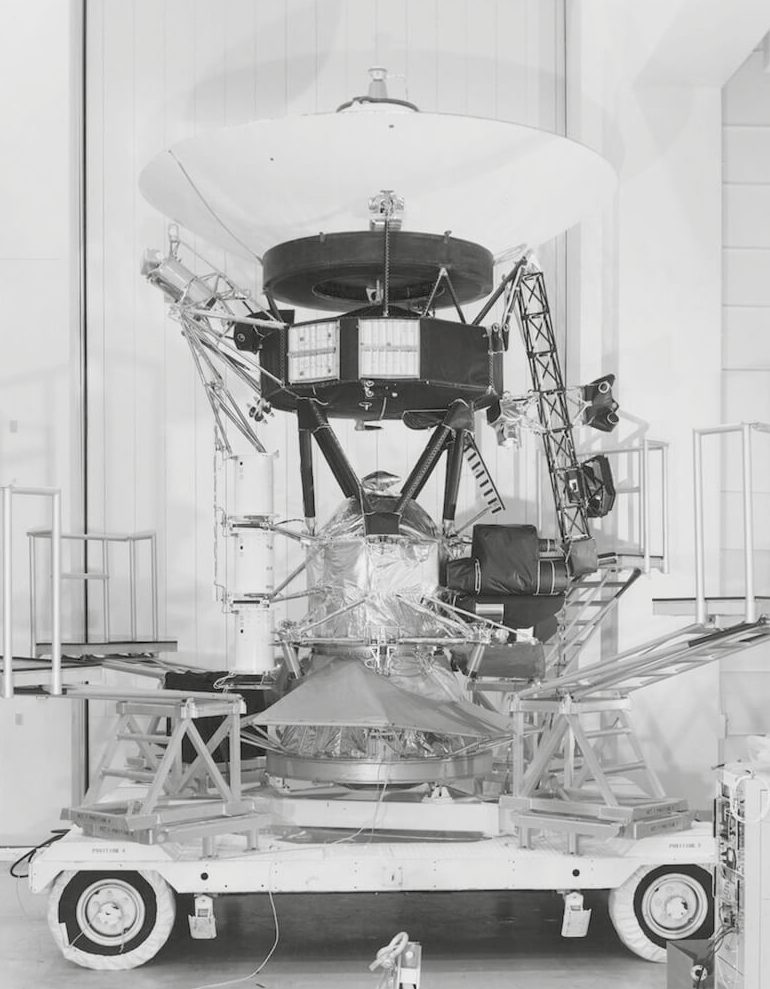 Space, Voyager-1. 1977