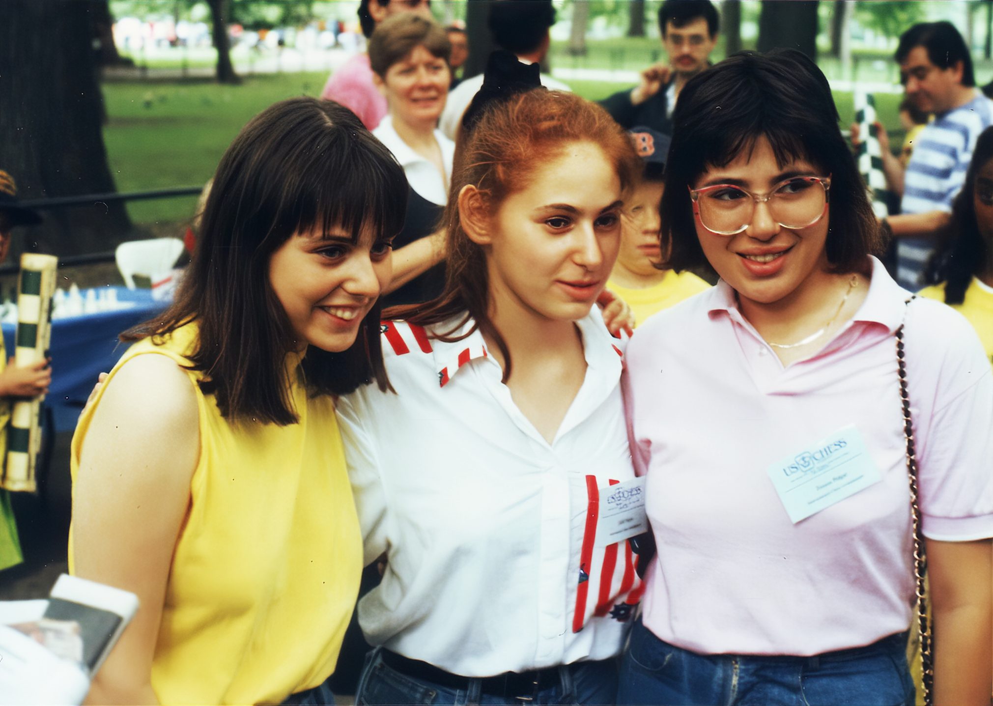 A woman wearing a pink shirt. Counterexample